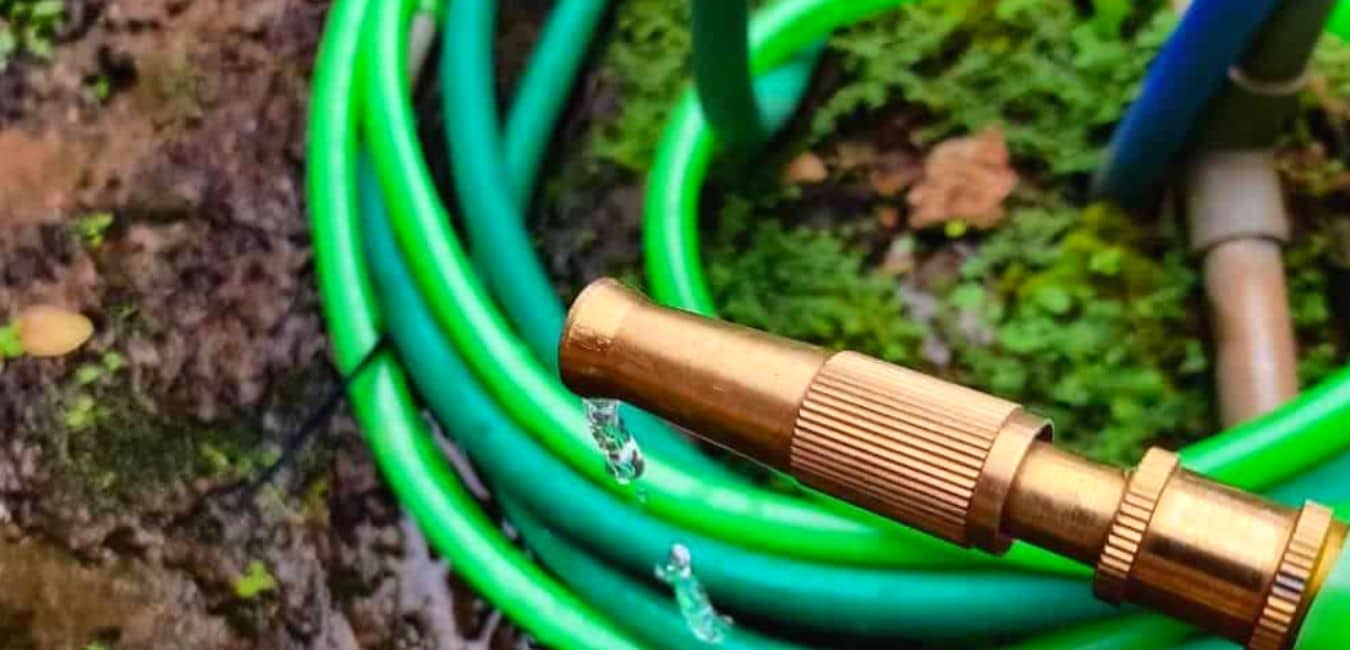 Can I Use Garden Hose And Water To Wash My Generator