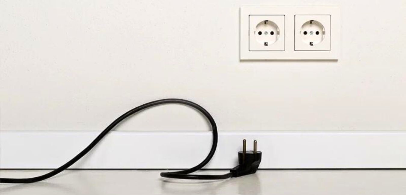 Dangers of Blackout and Things You Must Unplug When There’s a Blackout!